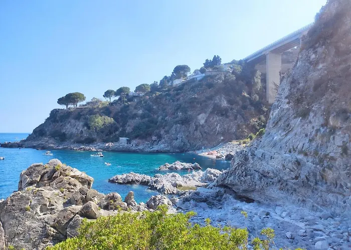 Affaccio Sul Mare, Baia Di